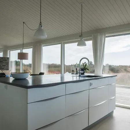 Holiday Clxxxiv Tatil Evi
